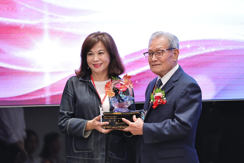 S__459358218 - 報新聞 Mega News