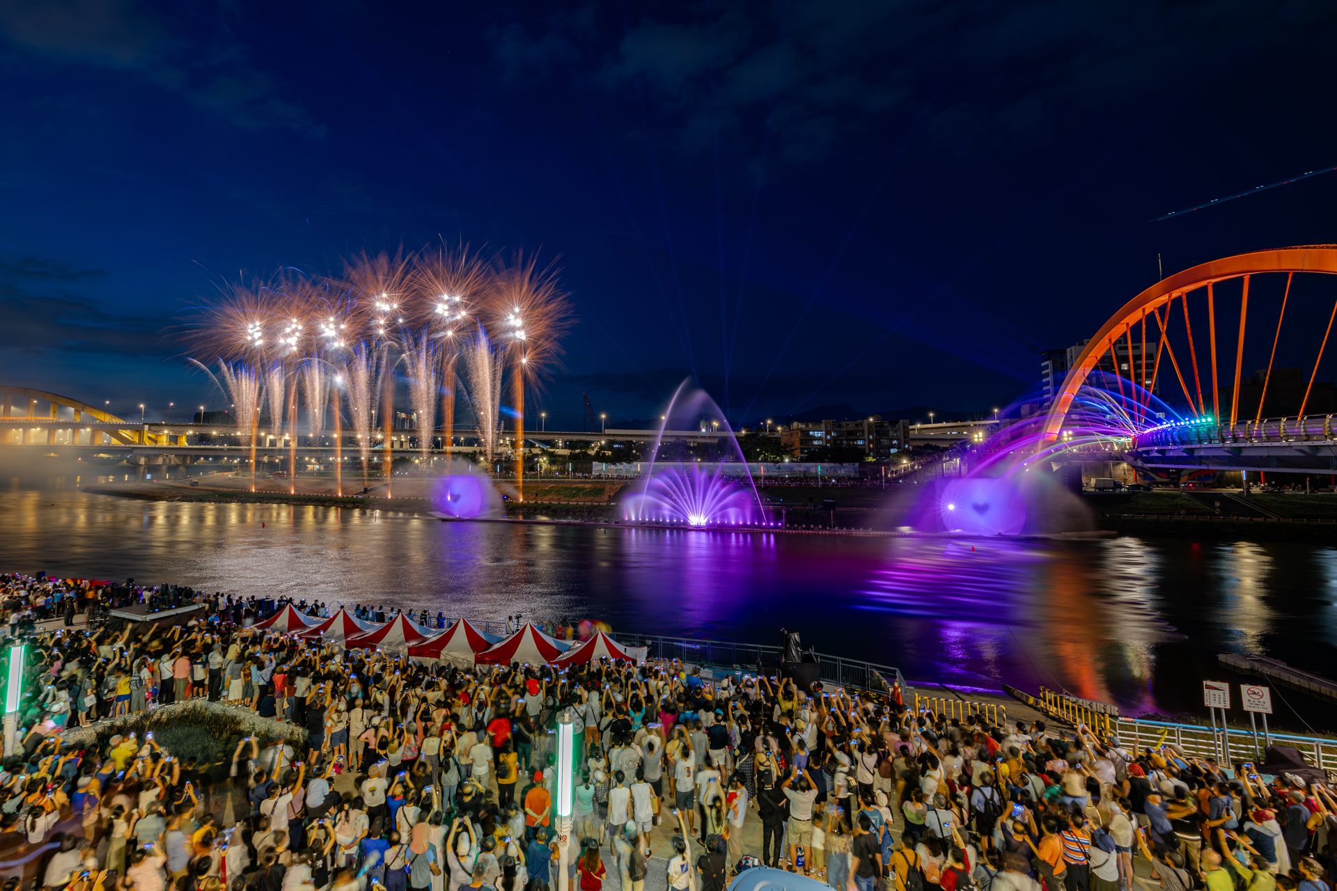 快把握!北市水舞嘉年華 彩虹之夜、追愛音樂祭壓軸獻映 | 索引新聞 INDEX News 快把握!北市水舞嘉年華 彩虹之夜、追愛音樂祭壓軸獻映 | 索引新聞 INDEX News