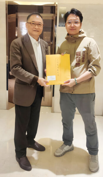 ▲圖說:吳姓婦人深陷「高薪居家辦公」騙局,欲匯出「稅金」以領取高額薪資 (圖/台中市政府 提供) - 報新聞 Mega News ▲圖說:吳姓婦人深陷「高薪居家辦公」騙局,欲匯出「稅金」以領取高額薪資 (圖/台中市政府 提供)