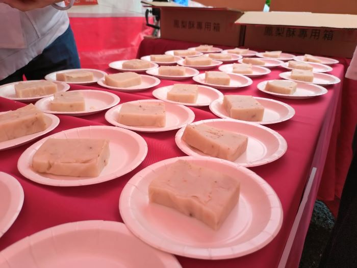 《圖說》農業局輔導農會開發山藥加工品-山藥粿，延長市場銷售時間。〈農業局提供〉